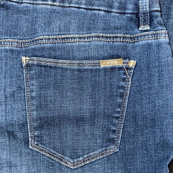 Chico’s So Slimming Classic Girlfriend Distressed  Women's Jeans Size Large-2 - Picture 10 of 12
